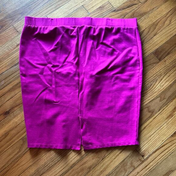 Torrid Fuchsia Stretch Pencil Skirt – Women’s Size 3X – Bold & Flattering - Picture 3 of 6